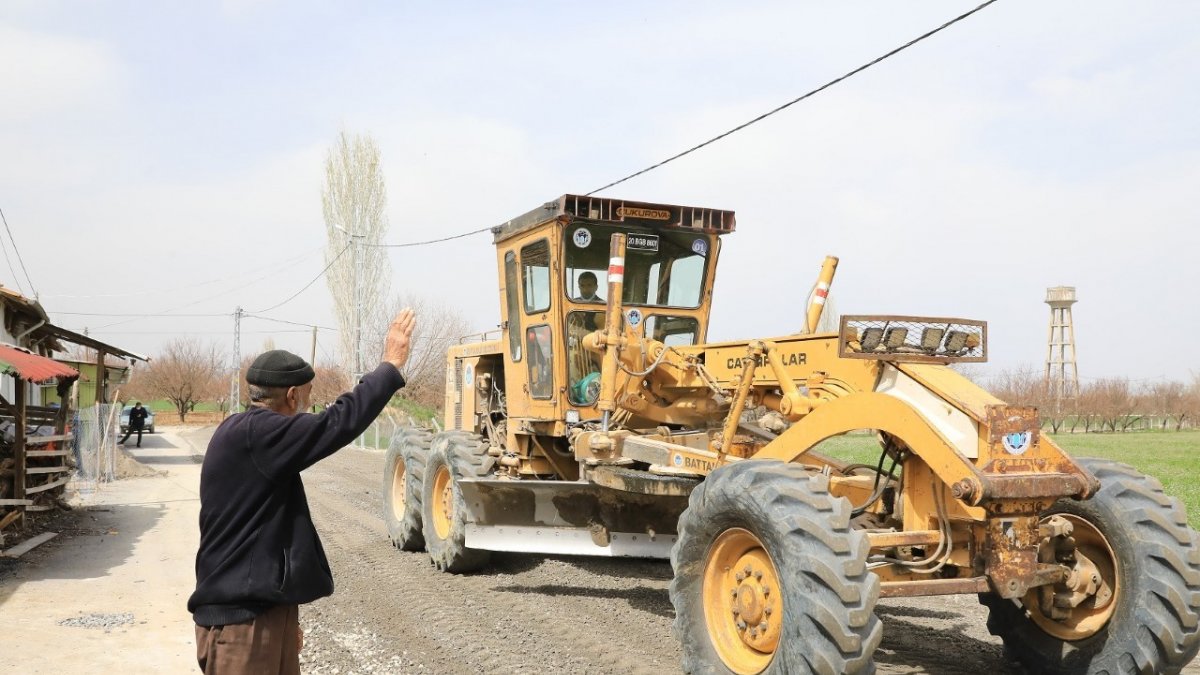 Hasırcılar Mahallesi'nin asfalt sorunu çözülüyor