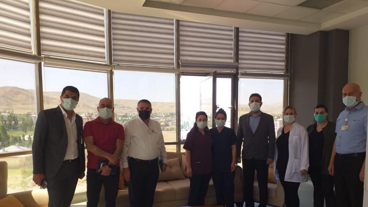 Hastane odaları hayırseverler tarafından yenileniyor