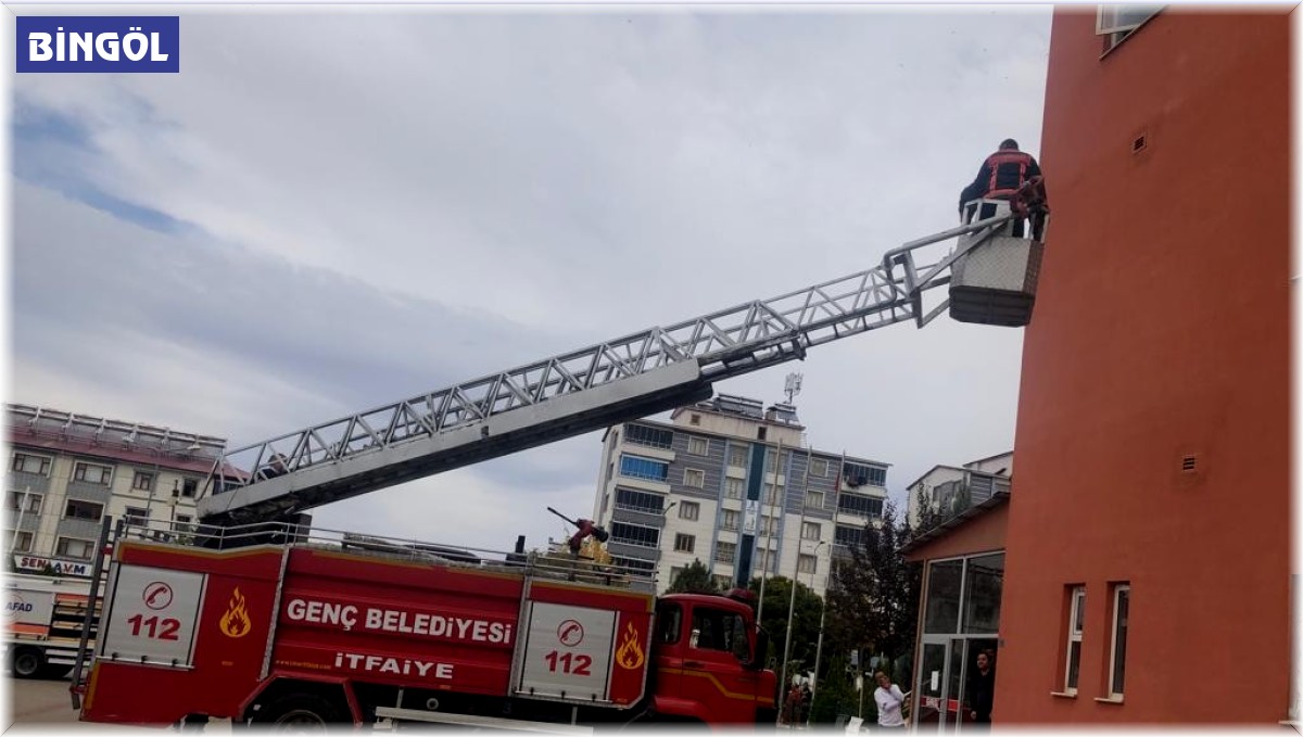 Hastane personeli deprem tatbikatına katıldı