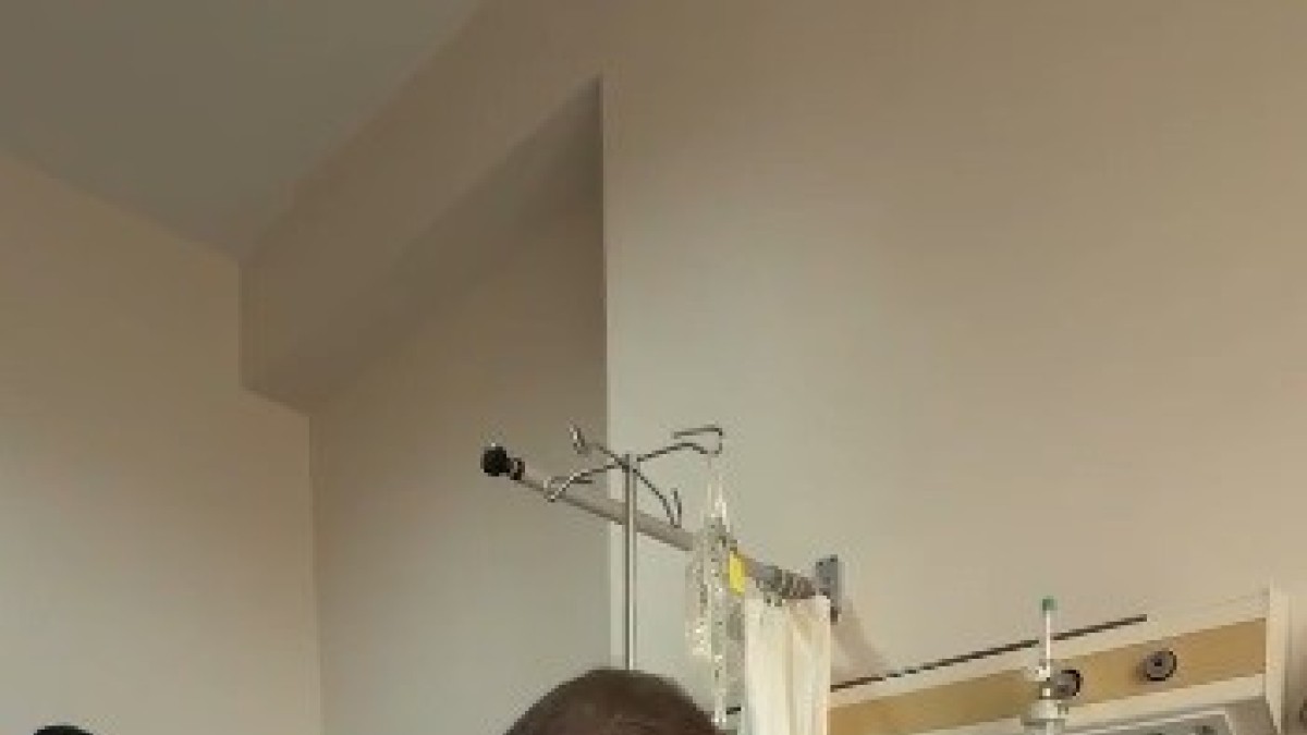 Hastanede tedavi gören çocuklara Validen sürpriz