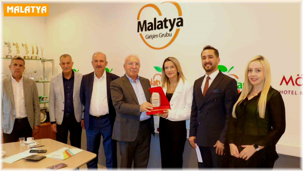 Hatice Akbaş'a Malatya Girişim Gurubu'ndan ödül