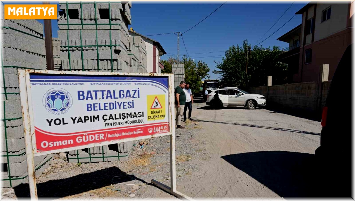 Hatunsuyu Mahallesi'ndeki yollarda asfalt serimi