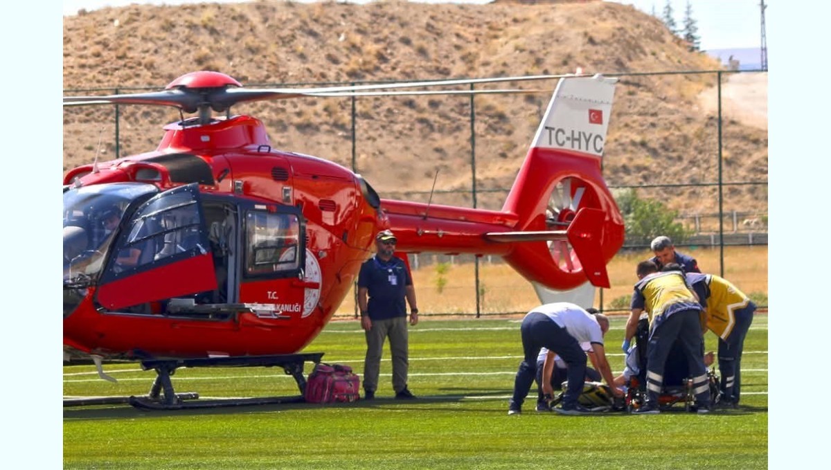 Hava ambulansı, tarlada çalışırken yaralanan vatandaş için havalandı