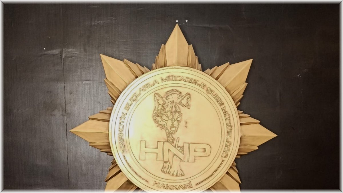 Havaalanında bir yolcunun el çantasında uyuşturucu ele geçirildi