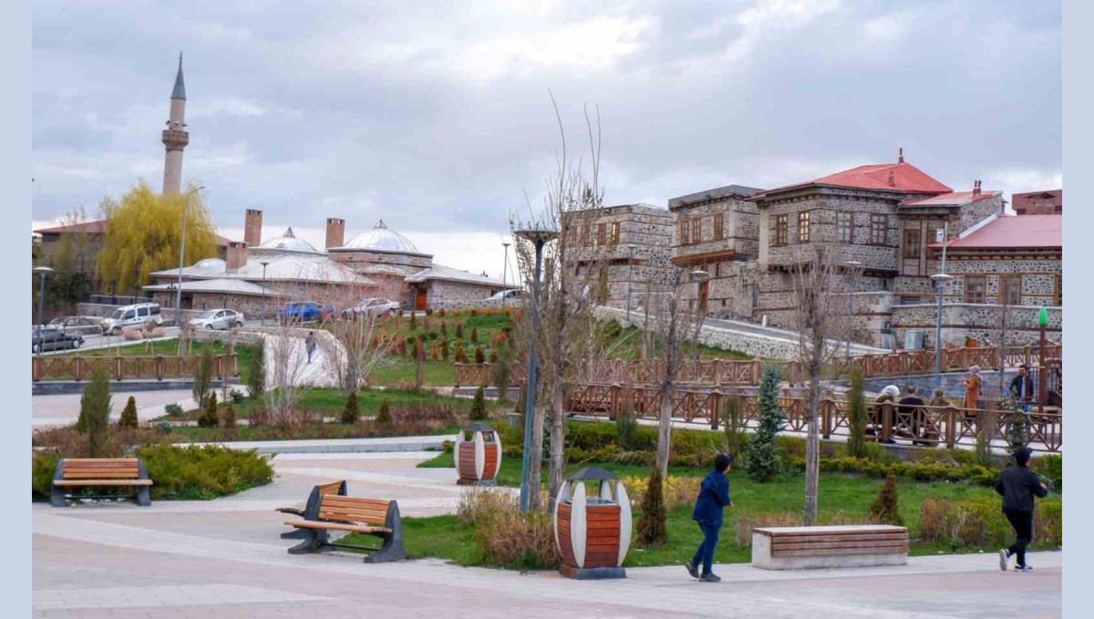 Havalar parçalı bulutlu olacak