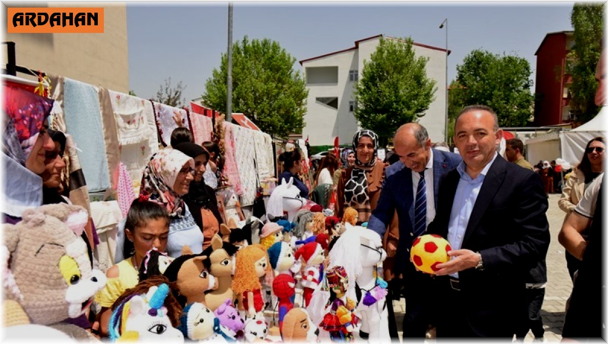 Hayat Boyu Öğrenme Haftası Sergi Açılışı yapıldı