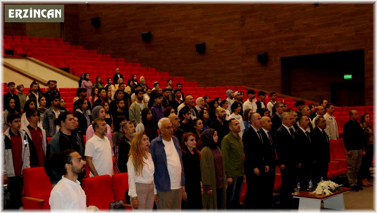 "Hayatı Kadraja Almak" adlı programda fotoğraf sanatçıları öğrencilerle buluştu