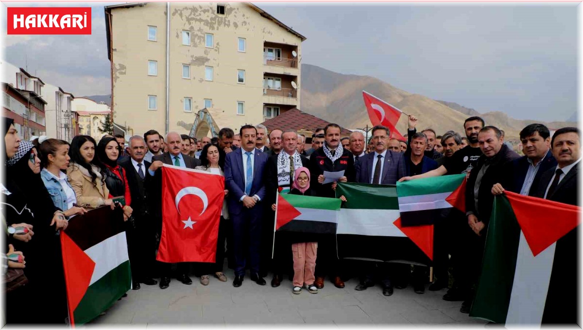 Hayatını kaybeden Filistinliler için gıyabi cenaze namazı kılındı