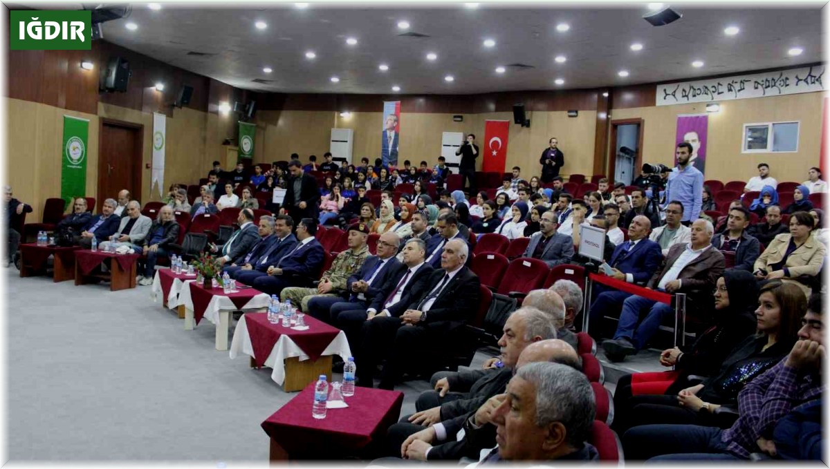 Haydar Aliyev'in doğumunun 100. yılında Iğdır Üniversitesinde konferans