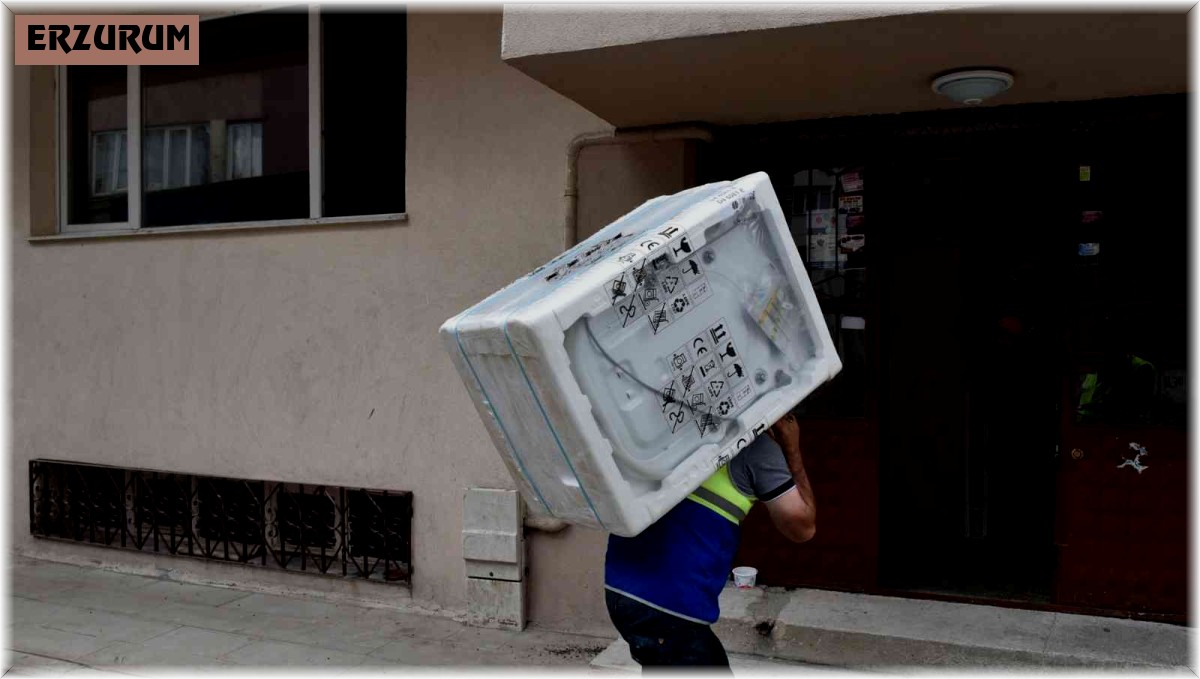 Hayır Çarşısı'ndan 3 bin aileye eşya yardımı