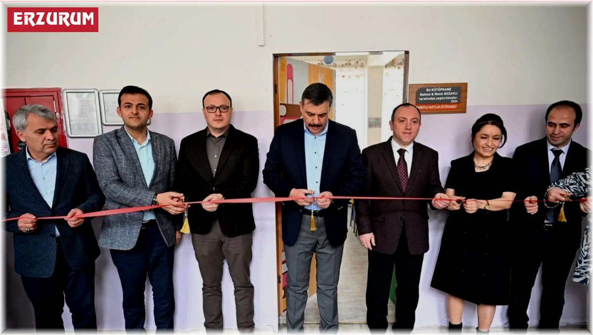 Hayırsever çiftten ilkokula kütüphane