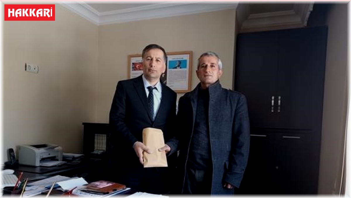 Hayırsever vatandaşlardan depremzedelere 20 bin TL bağış