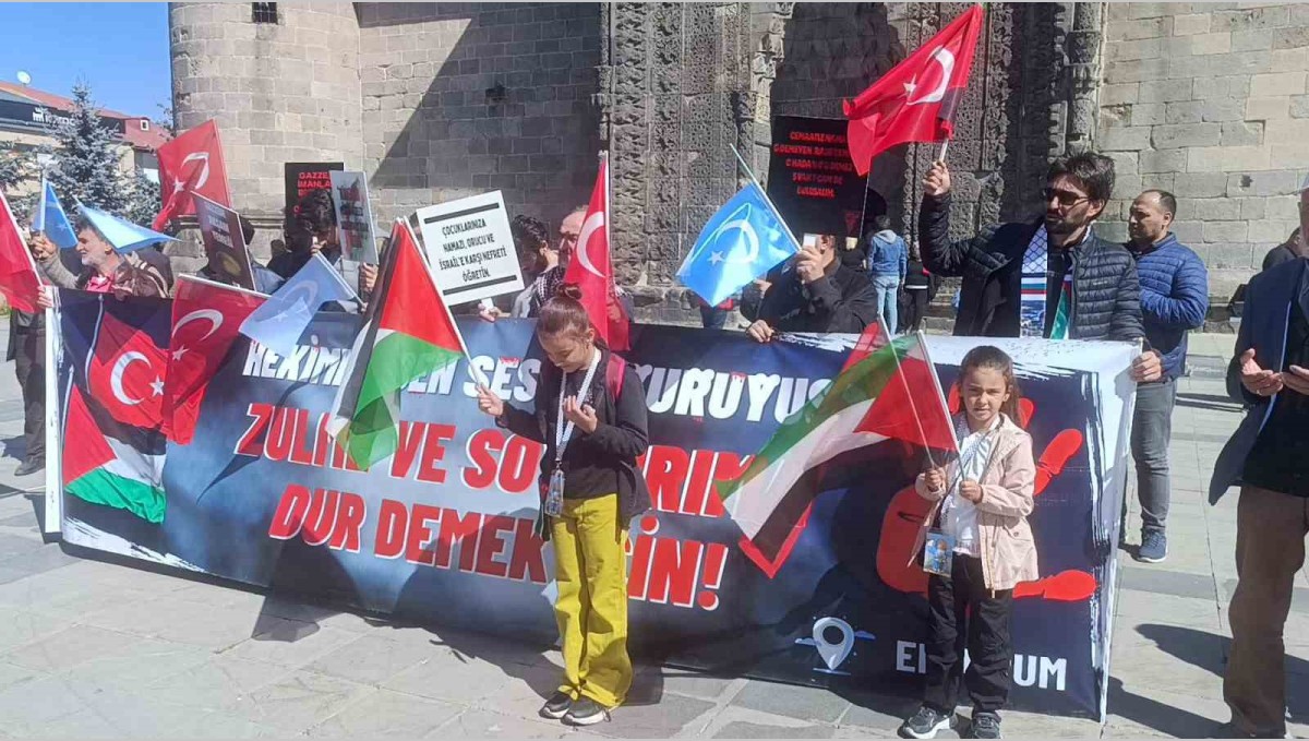 Hekimler ve sağlık çalışanları Gazze için toplandı