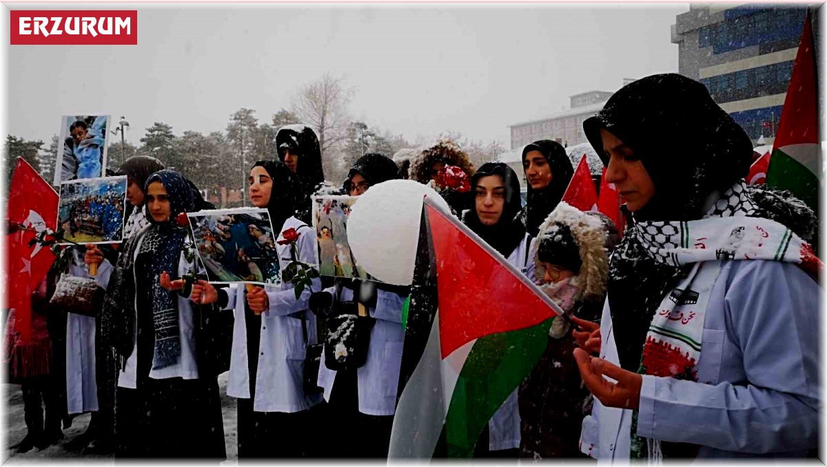 Hekimlerden insanlık adına "sessiz yürüyüş"