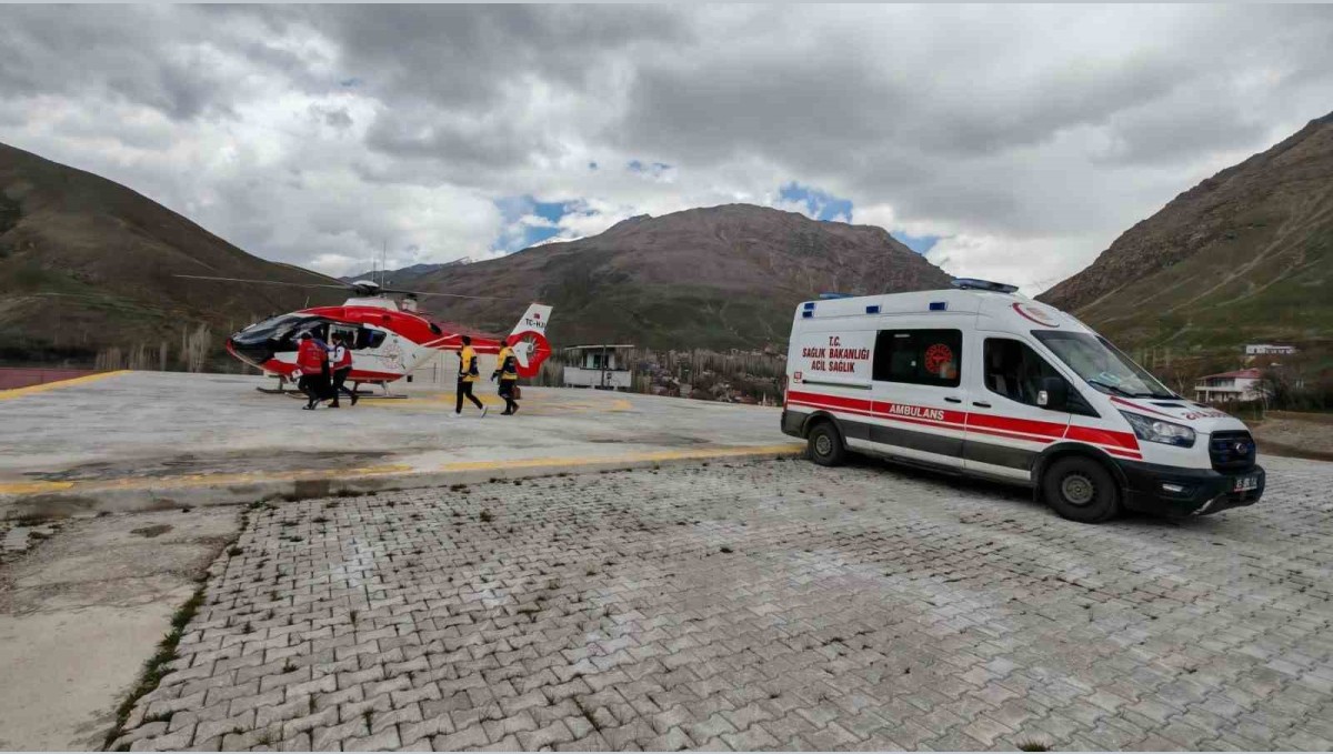 Helikopter ambulans 9 haftalık hamile kadın için havalandı