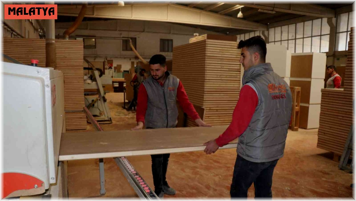 Hem eğitim alıyor hem de para kazanıyorlar