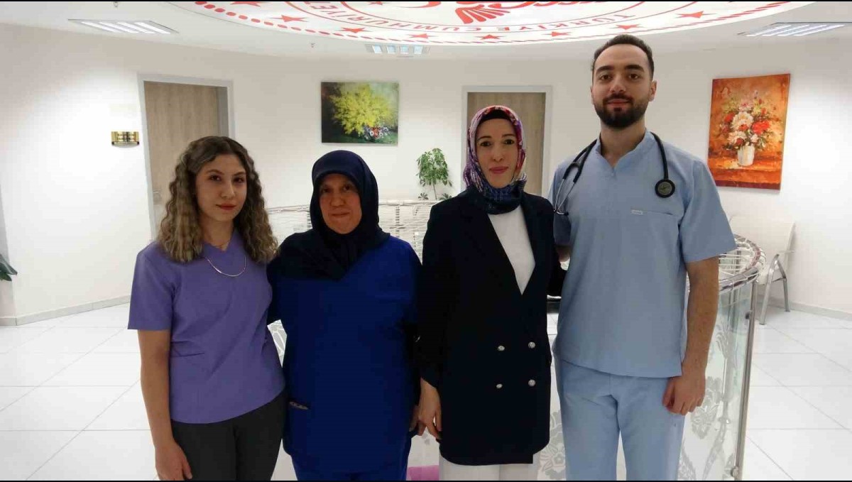 Hemşire anneler, doktor olan çocuklarıyla aynı hastanede görev yapıyor