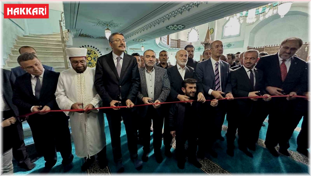 Hendek olaylarında yıkılan Ova Camii yeniden inşa edilerek ibadete açıldı