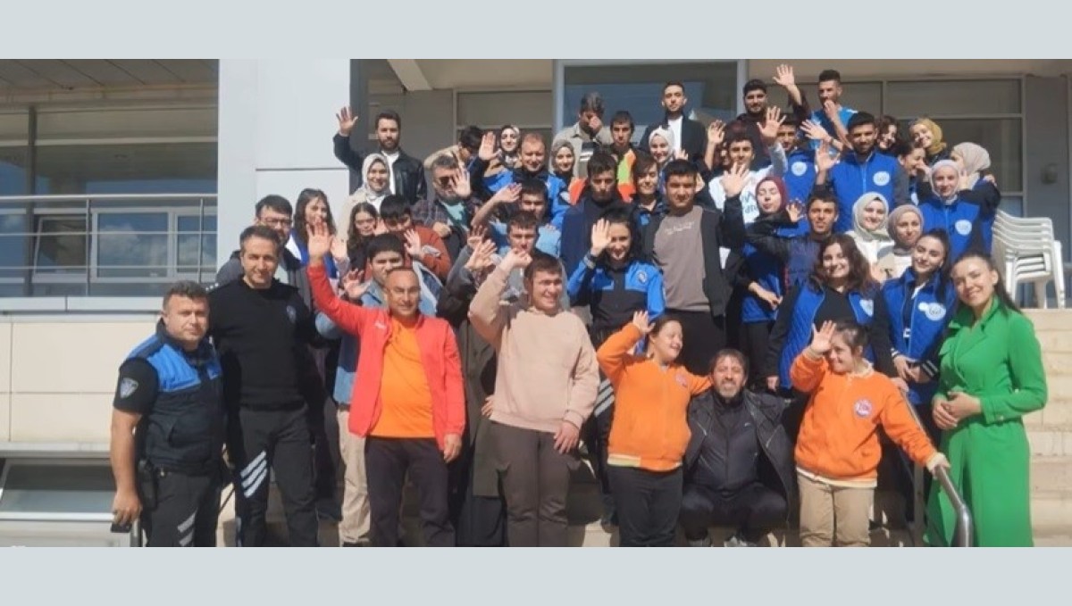 "Hep Birlikte Aileyiz" projesi kapsamında özel çocuklara moral etkinliği