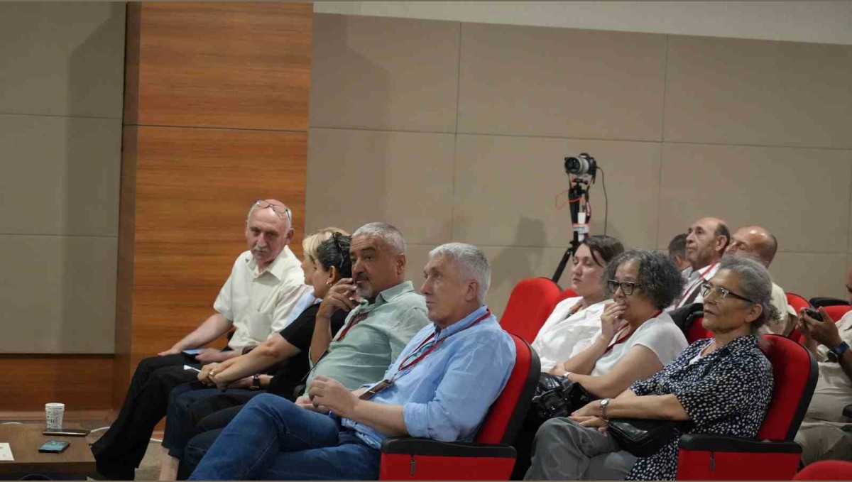 Her yönü Karaz Kültürü konuşuldu