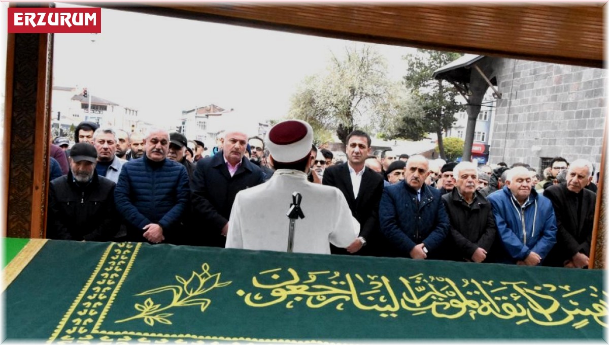 Hikmet Özyapar son yolculuğuna uğurlandı