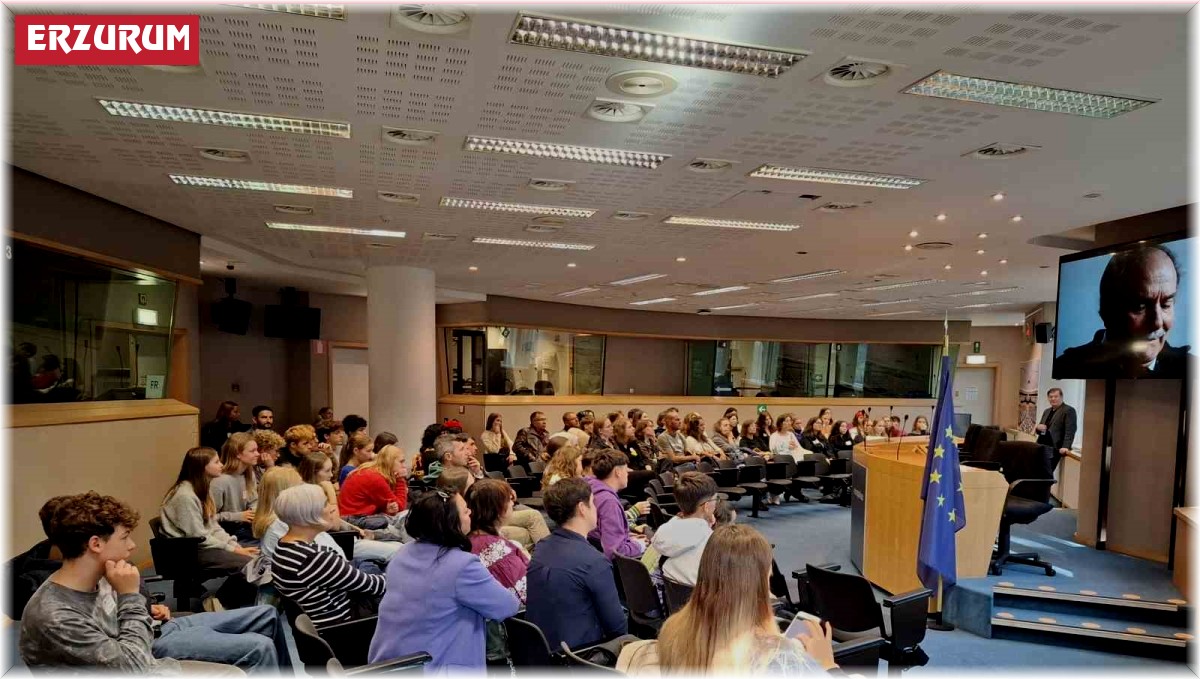 Hınıs Mehmet Akif Ersoy Ortaokulu Erasmus projesine ortak oldu