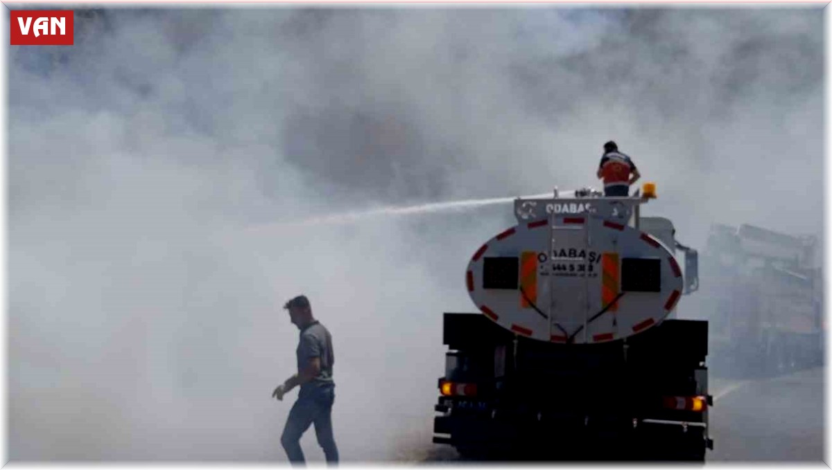 Hırdavat deposunda korkutan yangın