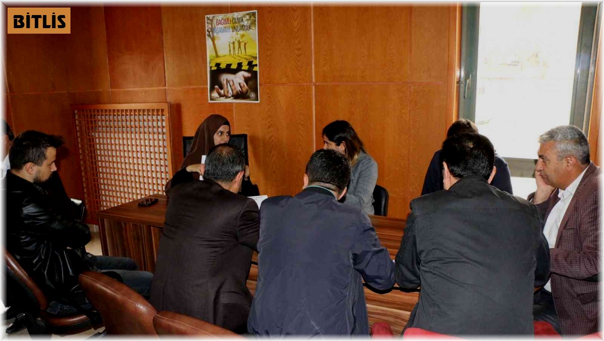 Hizan'da 'Ben olsaydım' temalı bağımlılıkla mücadele çalıştayı yapıldı