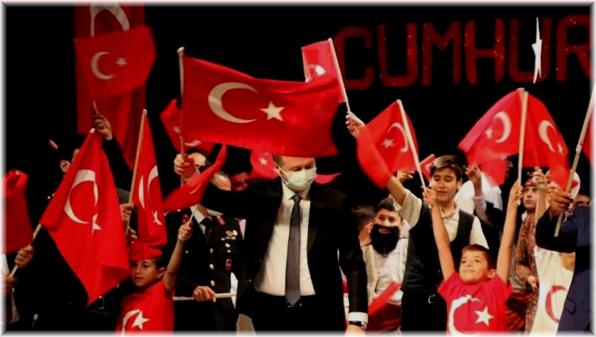 Hizan'da Cumhuriyet Bayramı coşkusu