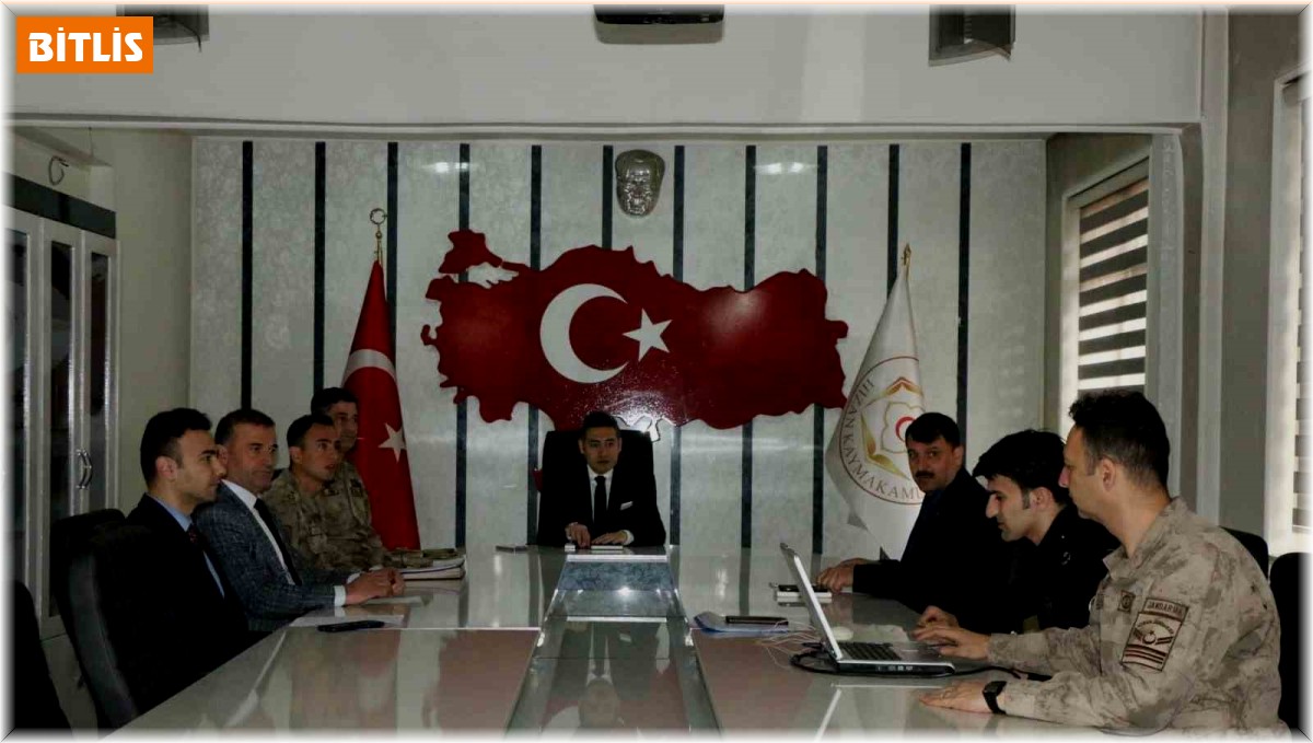 Hizan'da 'Seçim Güvenliği Toplantısı' yapıldı