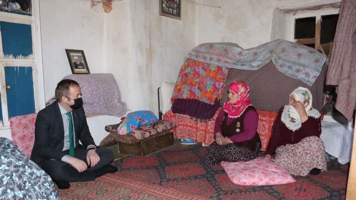 Hizan Kaymakamı Muhammed İkbal Yelek, hane ziyaretinde bulundu