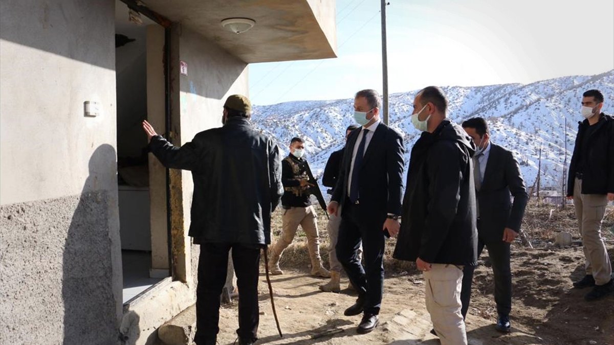 Hizan Kaymakamı Yelek, ev ziyaretlerini sürdürüyor