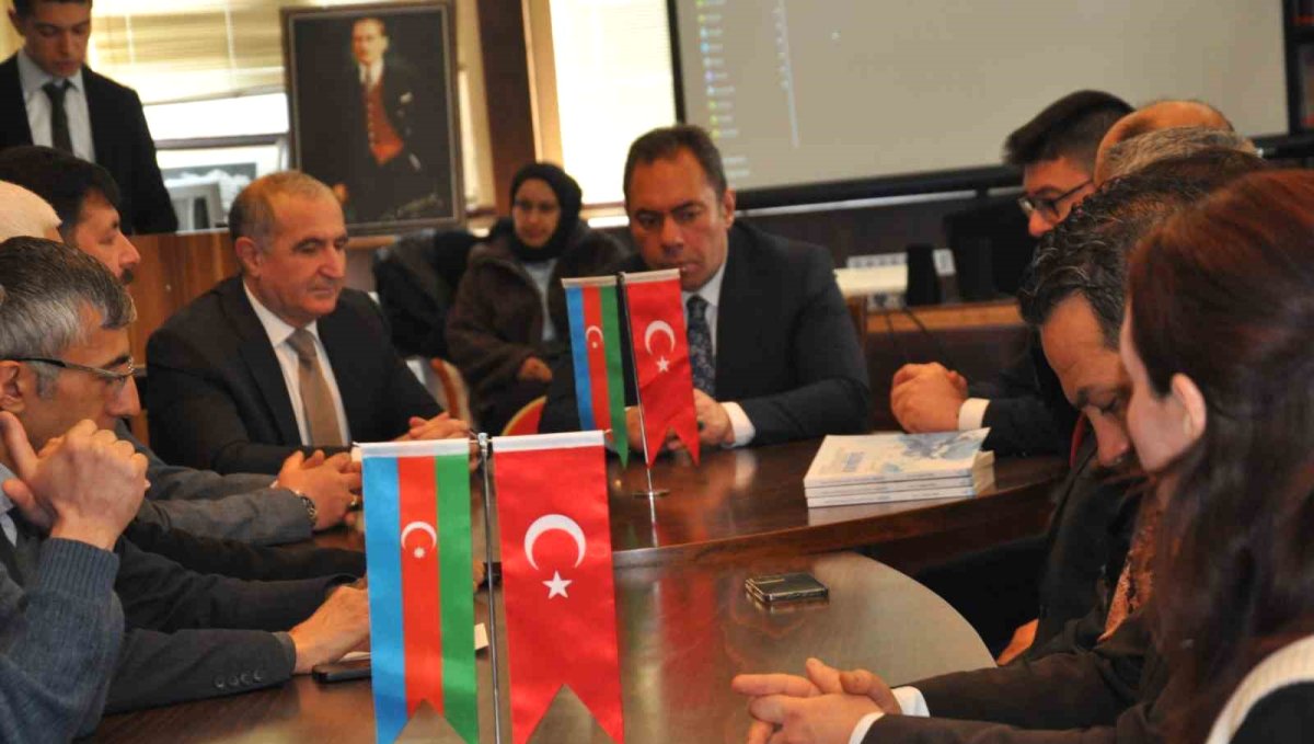 Hocalı şehitleri 34. yılında Kars'ta anıldı