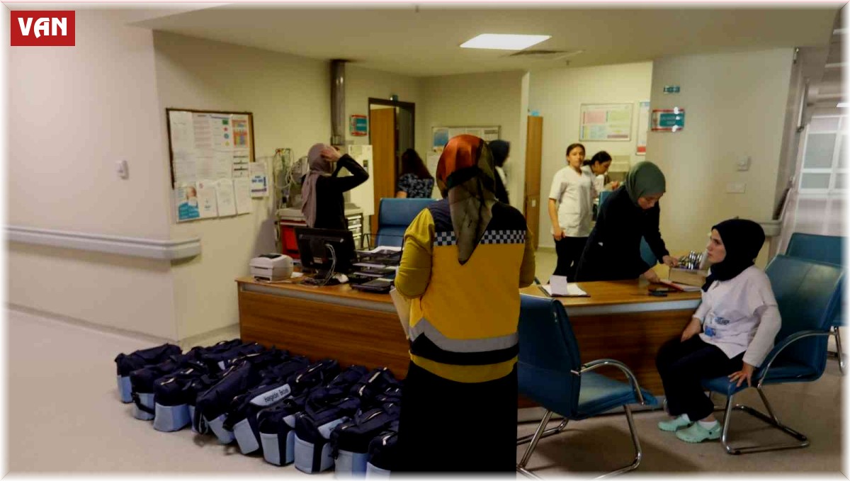 'Hoş geldin bebek' projesi çerçevesinde 9 bin anneye bebek bakım seti hediye edildi