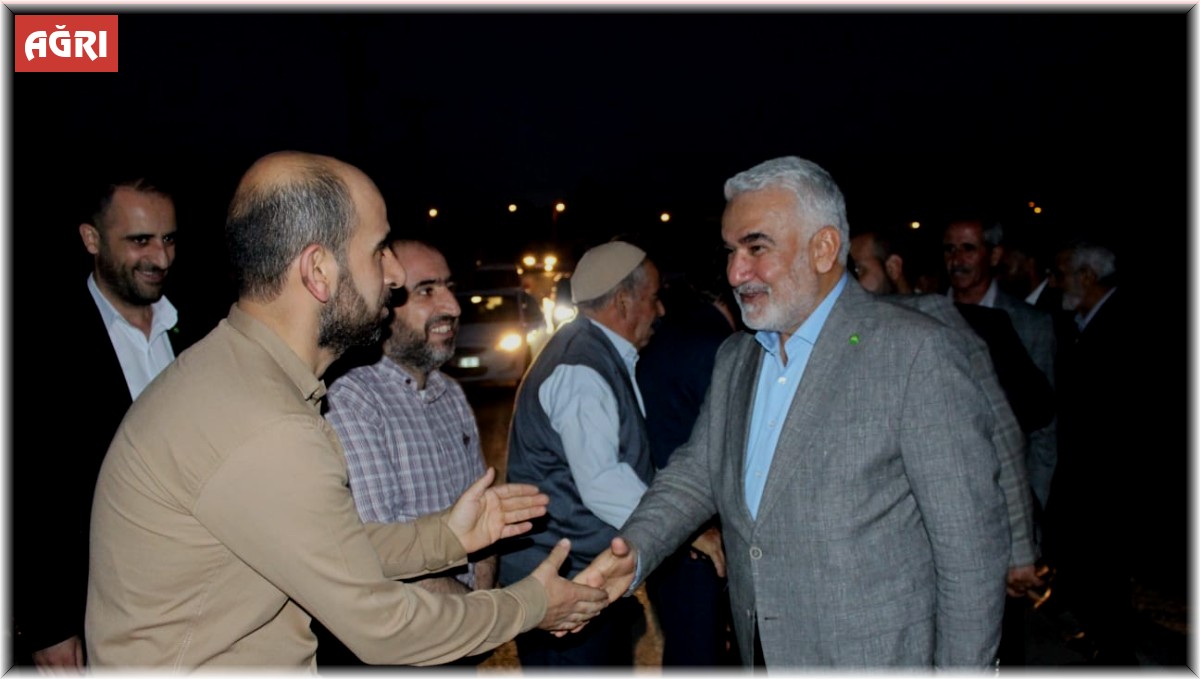 HÜDA PAR Genel Başkanı Yapıcıoğlu Ağrı'da halkla bir araya geldi