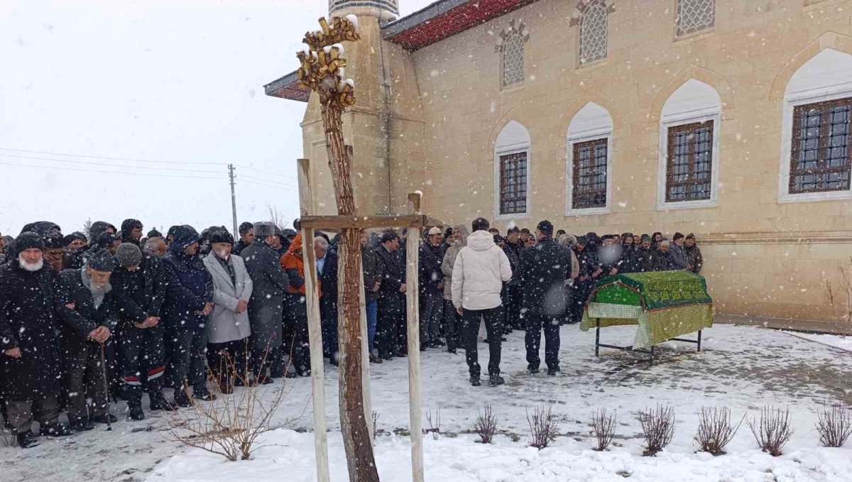 Hüseyin Mazlumoğlu son yolculuğuna uğurlandı