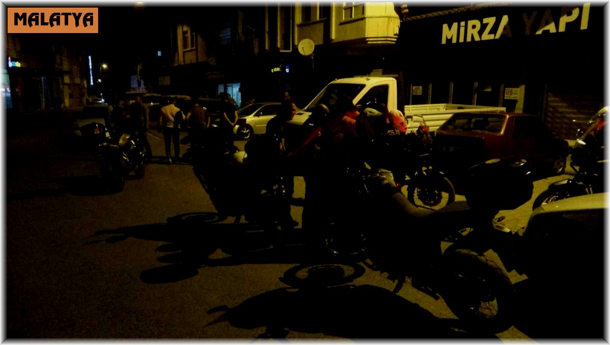 Husumetliler sokak ortasında çatıştı: 1 yaralı, 5 gözaltı