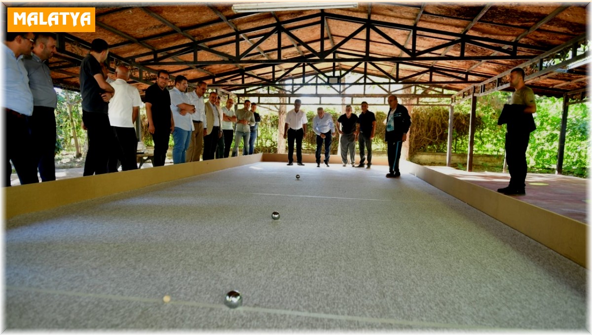 Huzurevine Bocce sahası