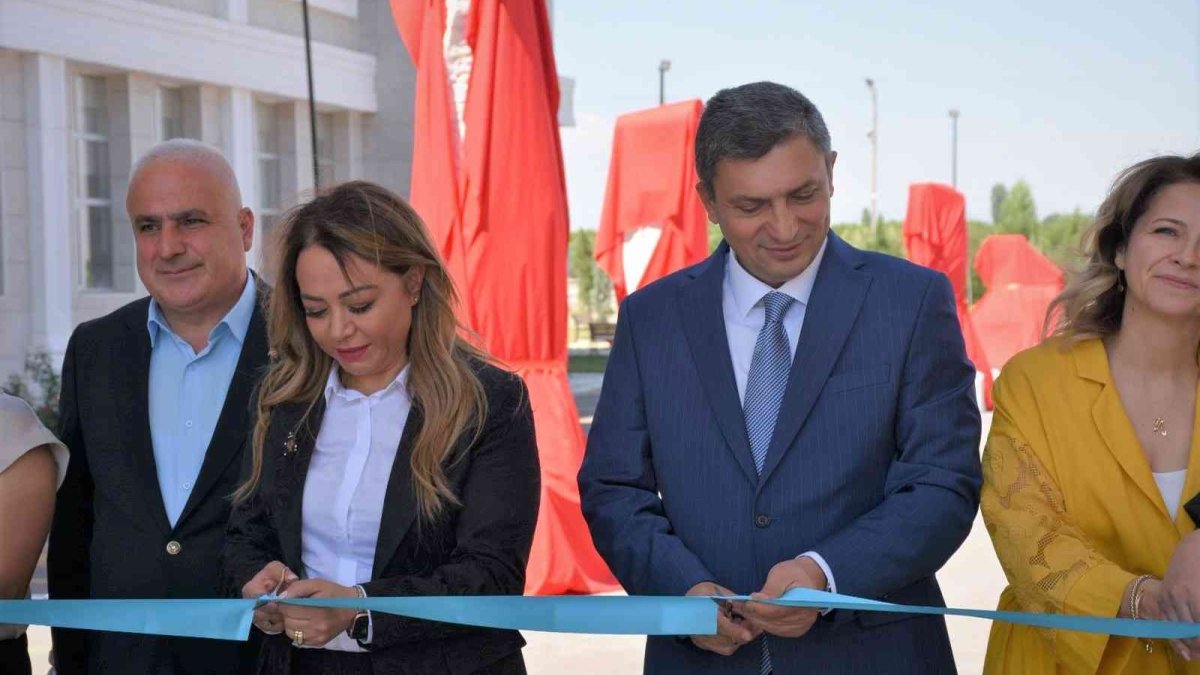 I. Uluslararası Taş Heykel Sempozyumu kapanış töreni gerçekleşti