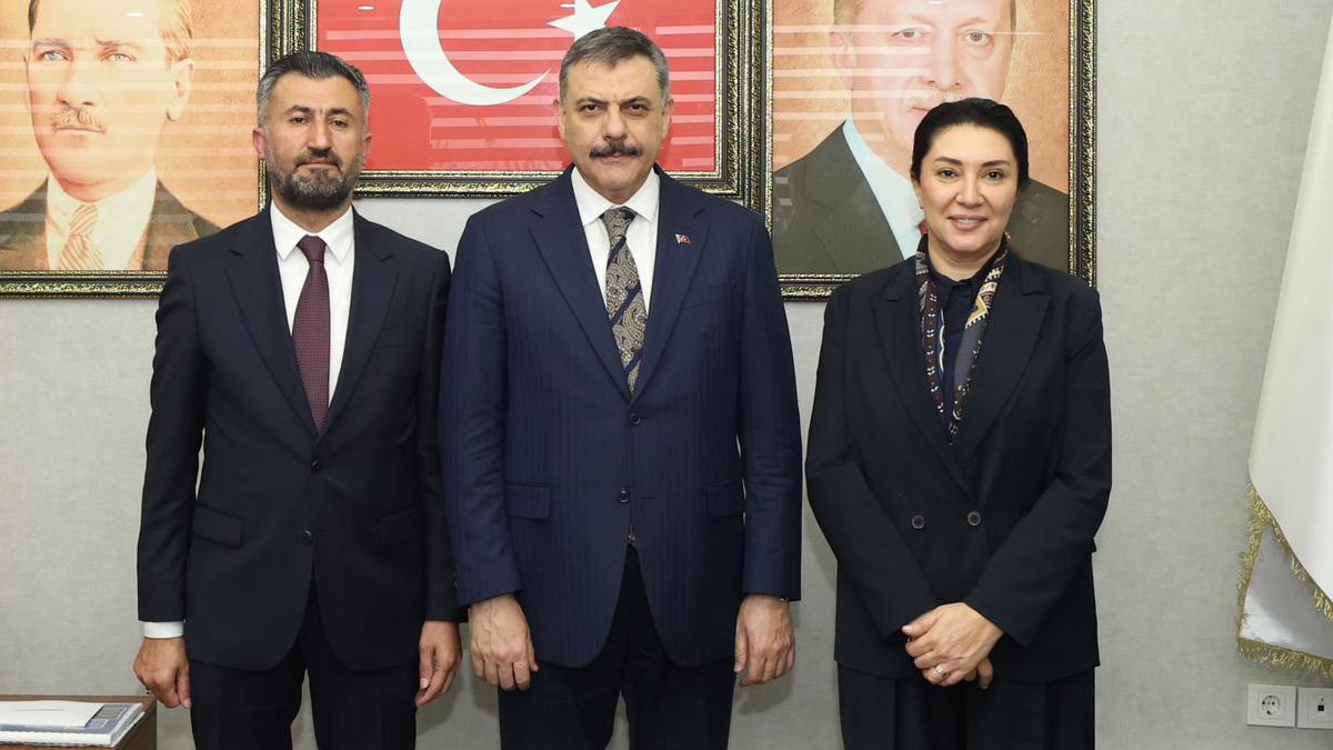 İçişleri Bakanı Mustafa Çiftçi, AK Parti Ağrı İl Başkanlığını ziyaret etti