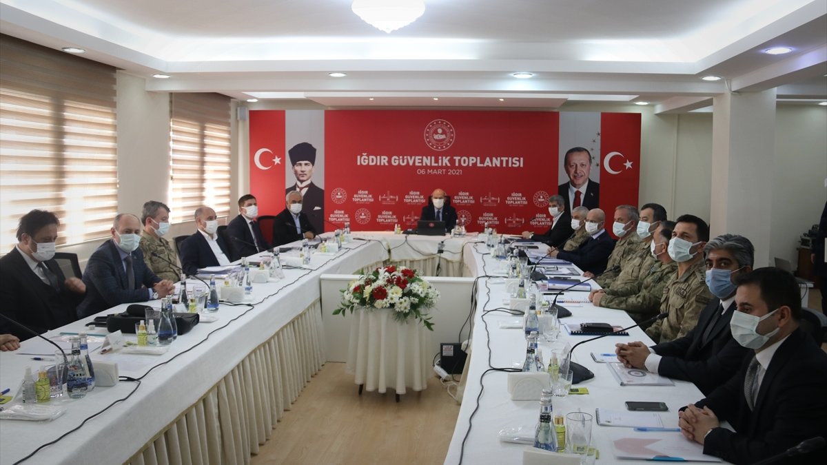 İçişleri Bakanı Süleyman Soylu, Iğdır'da güvenlik toplantısına katıldı