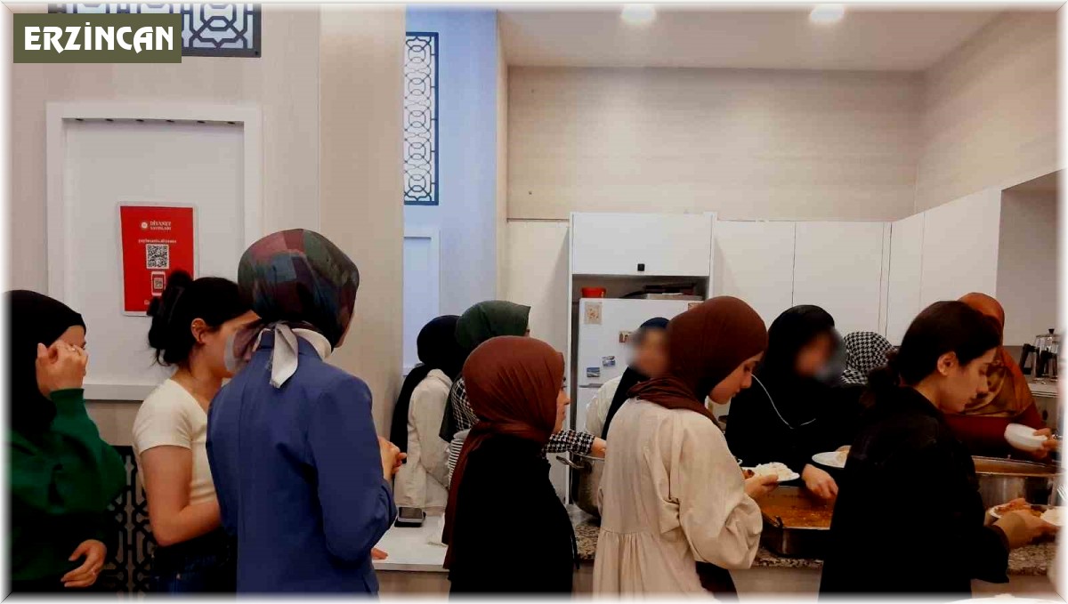 İftar buluşmaları gençlik merkezlerinde başladı