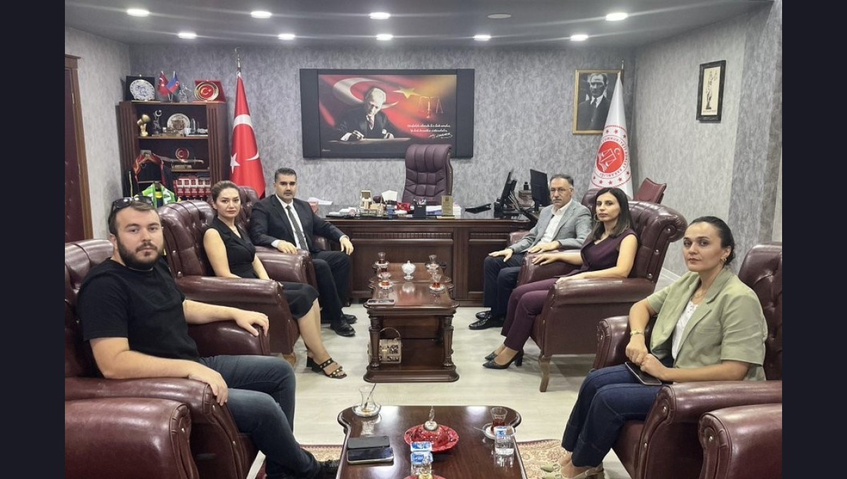 Iğdır Barosu yönetimi Başsavcı Dede'yi ziyaret etti