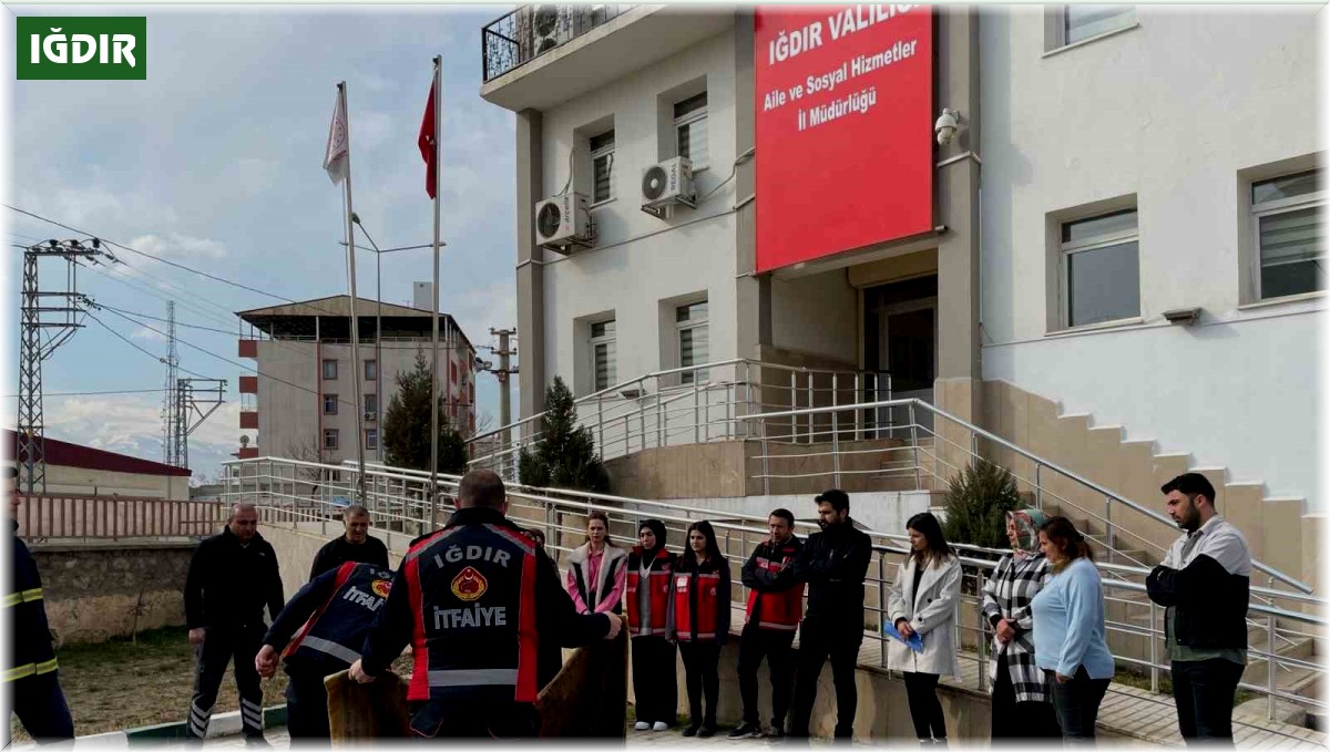 Iğdır Belediyesinden yangın söndürme eğitimi