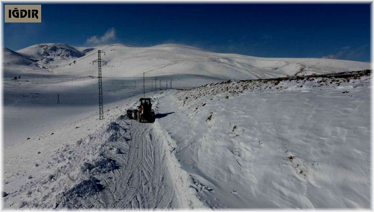Iğdır'da 21 köy yolu ulaşıma kapandı
