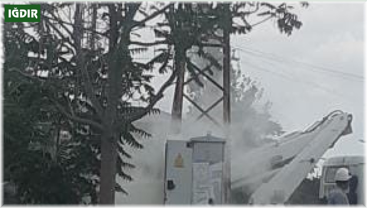 Iğdır'da alev alan elektrik trafosu korkuttu