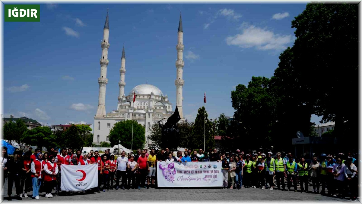 Iğdır'da Anneler Günü için pedal çevirdiler