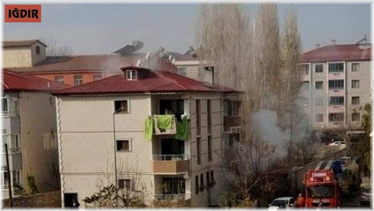 Iğdır'da bir binanın bodrum katında çıkan yangın korkuttu