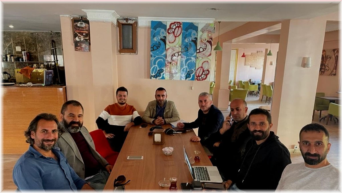 Iğdır'da gazeteciler bir çatı altında toplandı