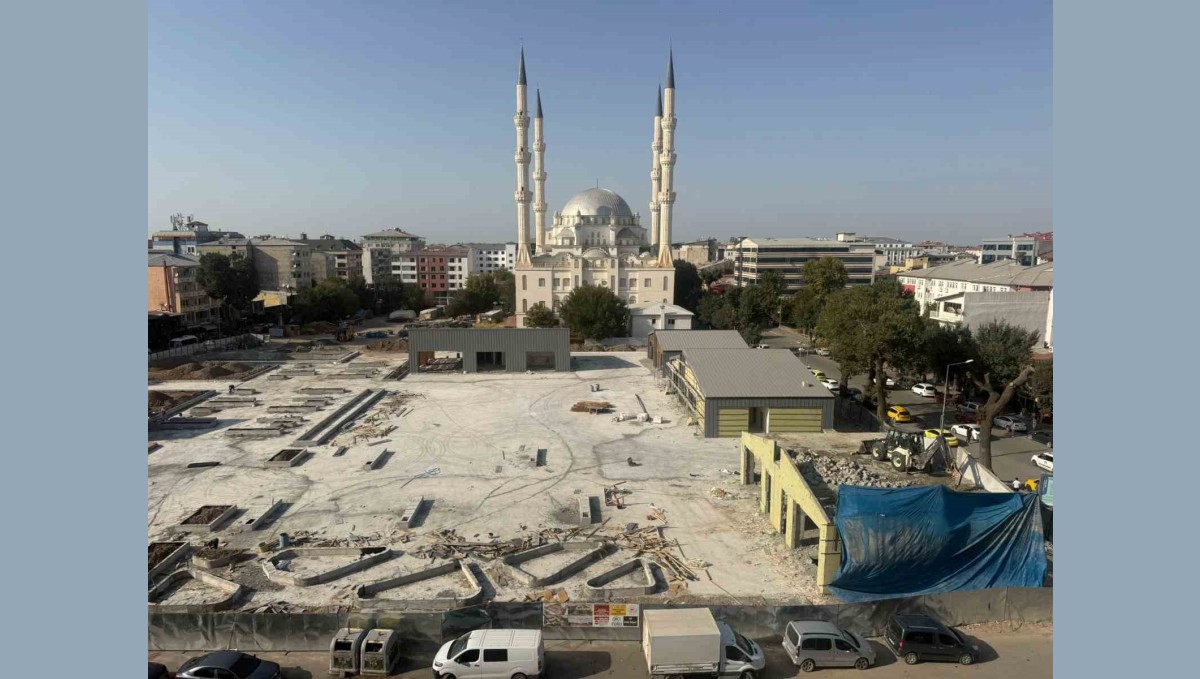 Iğdır'da Haydar Aliyev Parkı'nda yapımı devam eden alandaki yıkıma tepki